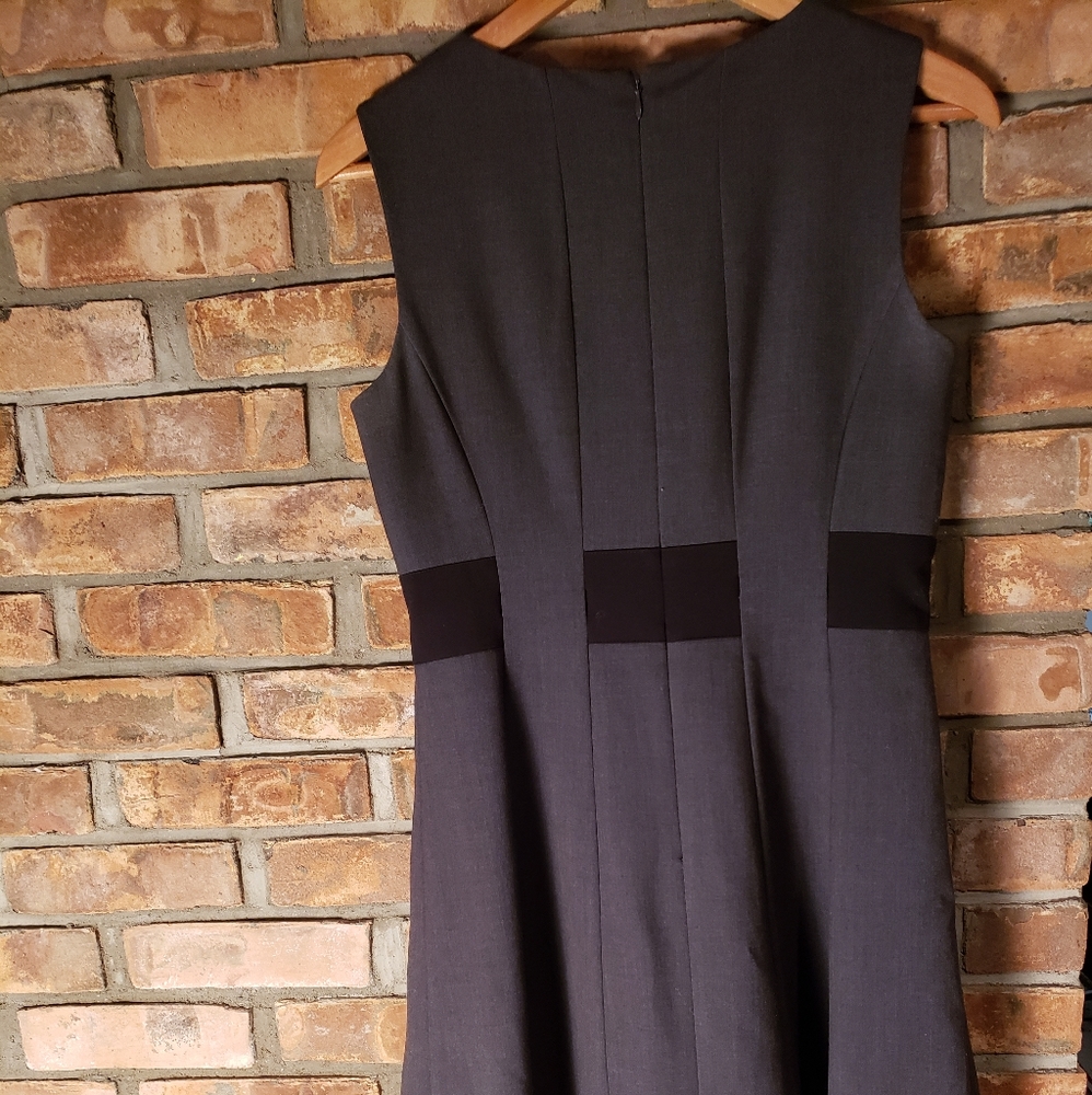 Classy Grey, White, & Black Calvin Klein Dress, Women's Size 6.